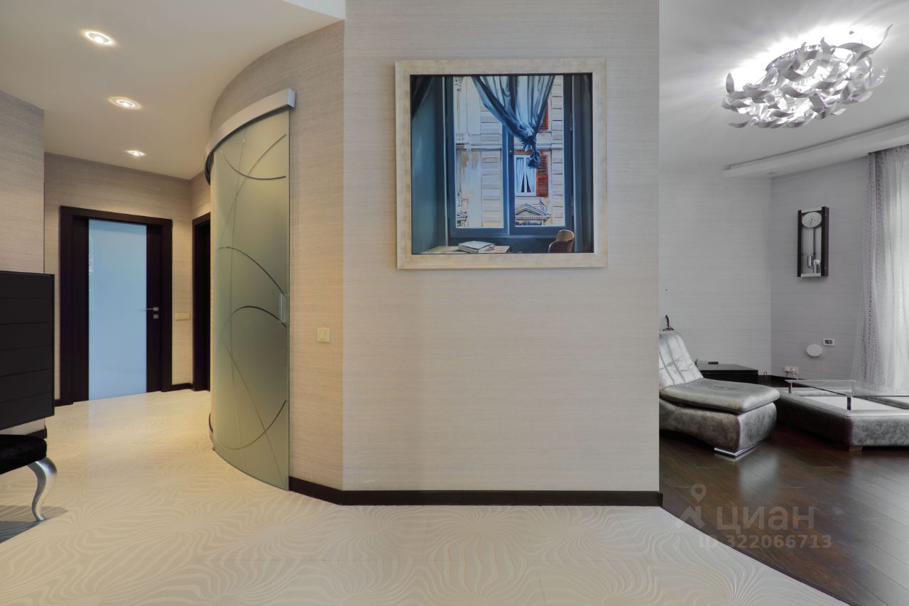 Продажа 3-комн квартиры на вторичном рынке Староволынская улица, 15к1