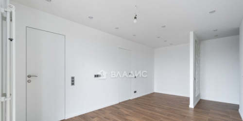 3-комн квартира улица Трофимова,  д. 6Б