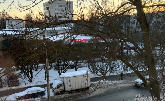 Продажа 1-комн квартиры на вторичном рынке улица Стойкости,  д. 7 к1