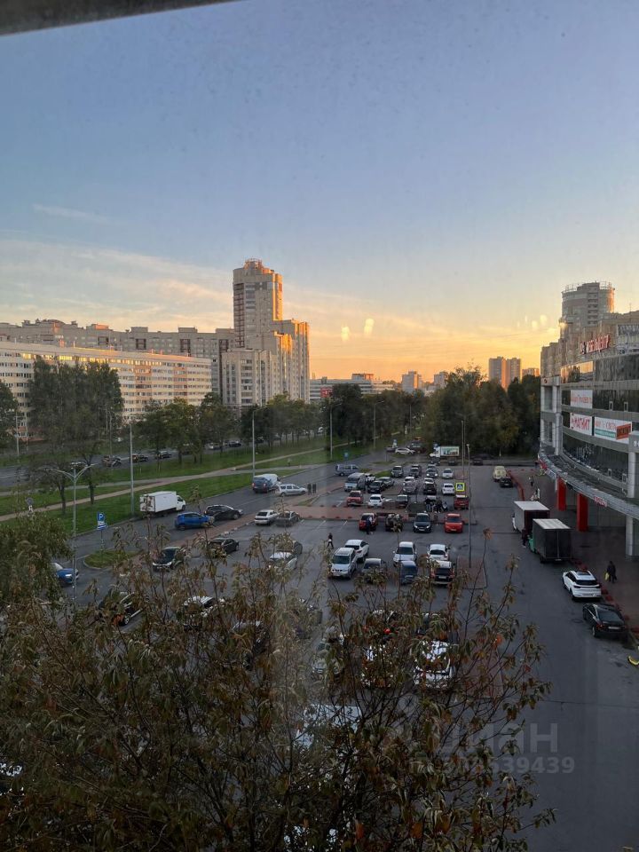 Продажа 1-комн квартиры на вторичном рынке проспект Маршала Жукова, 33К1