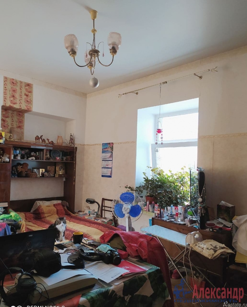 Продажа 3-комн квартиры на вторичном рынке Звенигородская ул. ,  д. 24