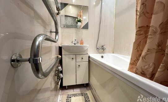 Продажа 2-комн квартиры на вторичном рынке Варшавская ул,  д. 77