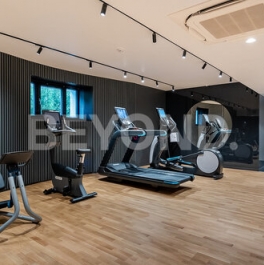 Продажа 6-комн квартиры на вторичном рынке Крестовский проспект,  д. 4