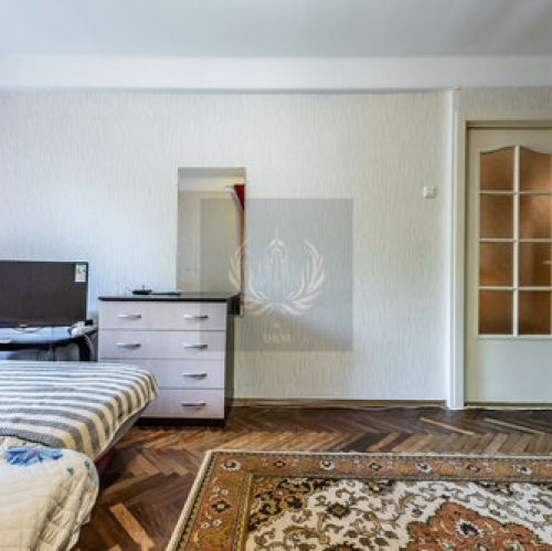 2-комн квартира Космонавтов пр-кт,  д. 18,  к. 2