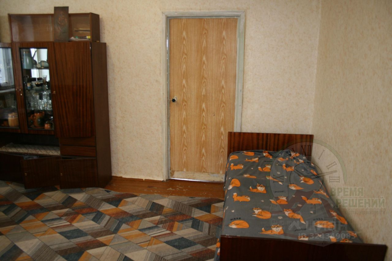Продажа 2-комн квартиры на вторичном рынке Первомайский мкр, Садовая улица, 6