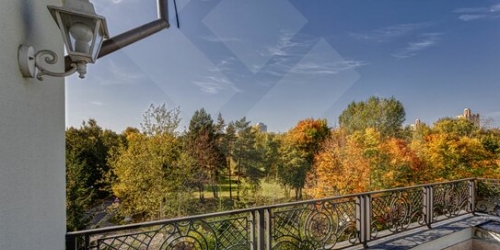 6-комн квартира Береговая улица,  д. 8