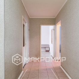 Продажа 3-комн квартиры на вторичном рынке улица Дыбенко