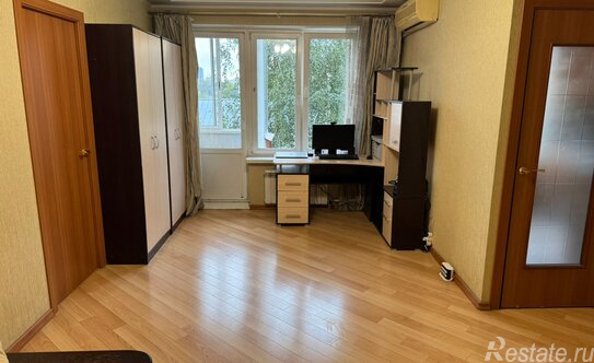 Продажа 2-комн квартиры на вторичном рынке улица Зорге,  д. 36