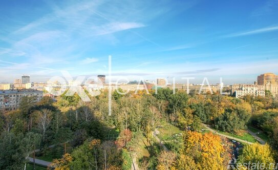 Продажа 4-комн квартиры на вторичном рынке проезд Аэропорта