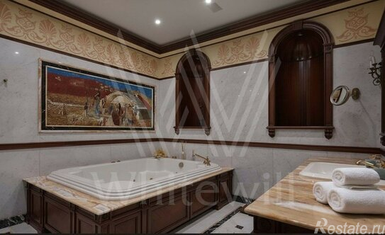 Продажа 3-комн квартиры на вторичном рынке Неопалимовский 1-й пер,  д. 8