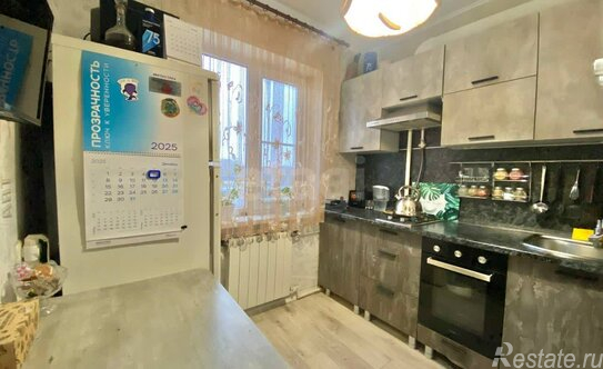 Продажа 2-комн квартиры на вторичном рынке микрорайон «Коммуна», улица Калинина,  д. 54