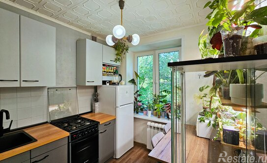 Продажа 1-комн квартиры на вторичном рынке улица Москворечье,  д. 11