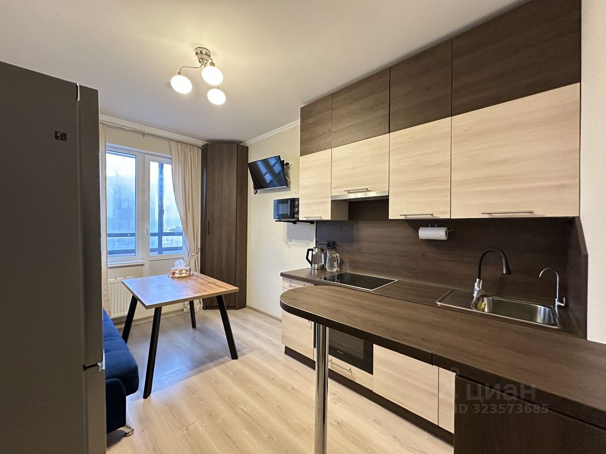 Продажа 1-комн квартиры на вторичном рынке пос. Янино-1, улица Ясная, 9к1