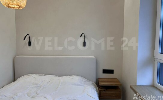 Продажа 1-комн квартиры на вторичном рынке Московский г,  д. 11 к1