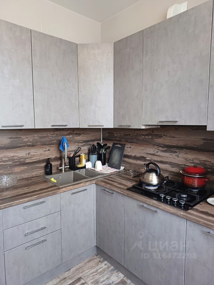 Продажа комнаты Новогиреевская улица, 8К3