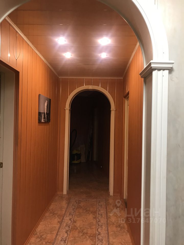 Продажа 4-комн квартиры на вторичном рынке Сиверский городской поселок, улица 123-й Дивизии, 2