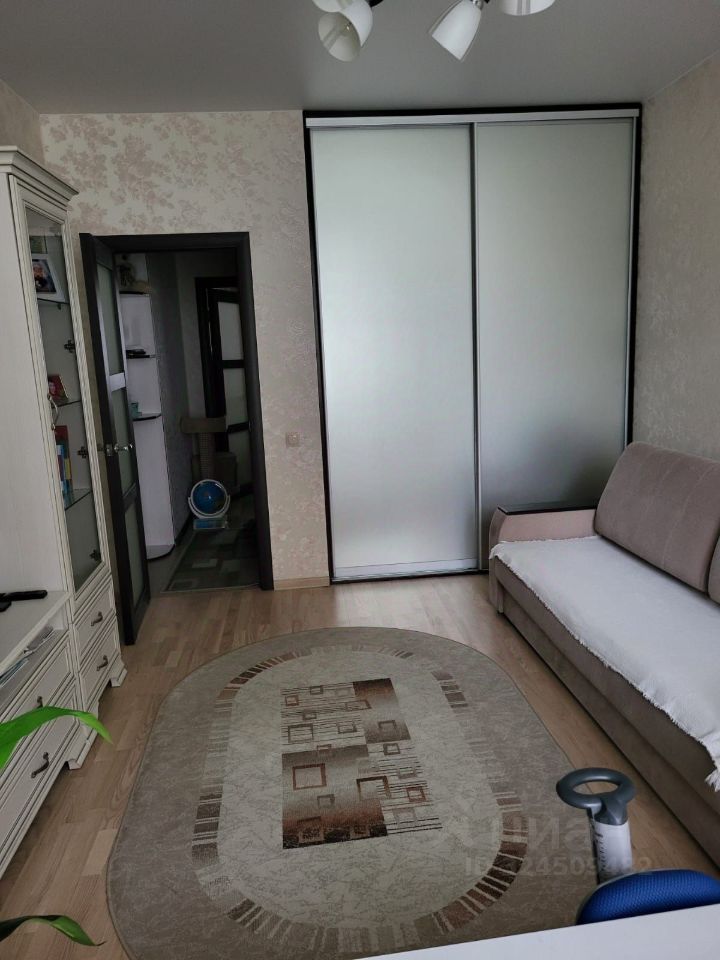 Продажа 2-комн квартиры на вторичном рынке Сабурово пгт, улица Парковая,  д. 8