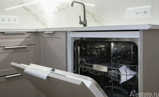 Продажа 2-комн квартиры на вторичном рынке ул Кустодиева,  д. 12