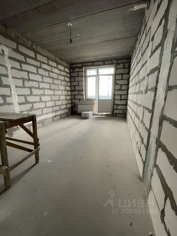 Продажа 3-комн квартиры на вторичном рынке Гатчина, улица Хохлова, 8