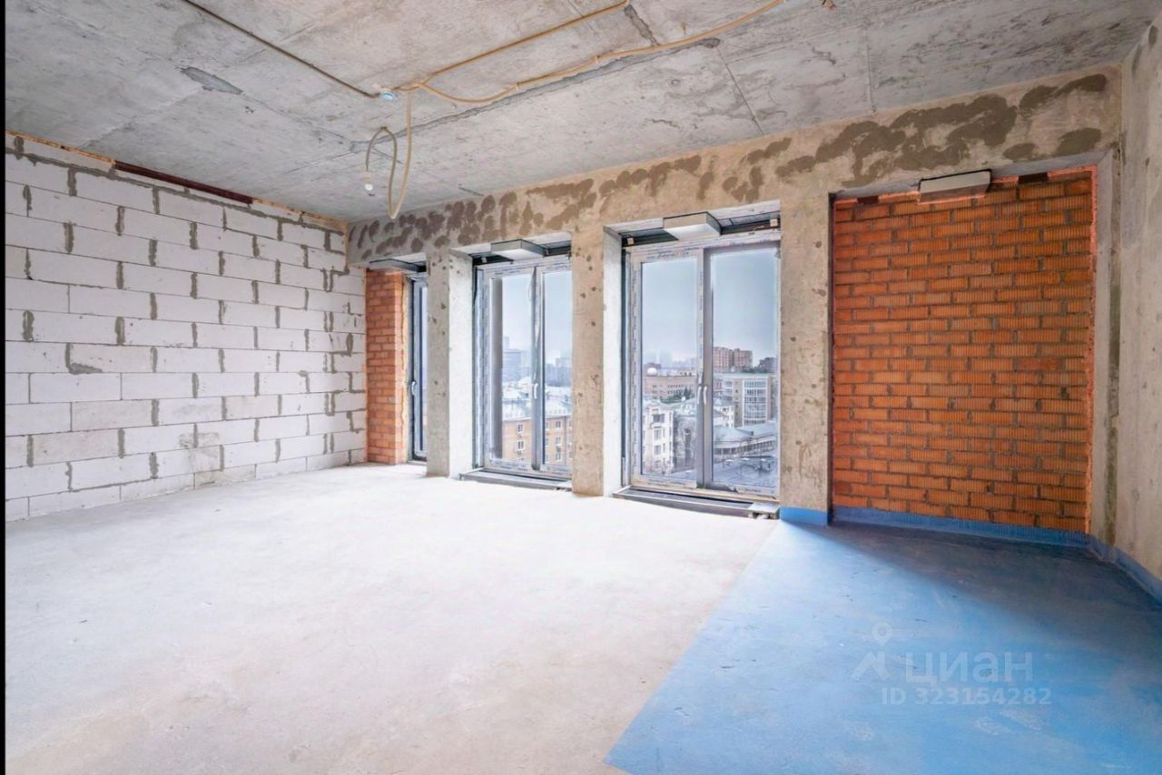 Продажа 4-комн квартиры на вторичном рынке Дружинниковская улица, 15