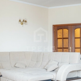 Продажа 2-комн квартиры на вторичном рынке Тореза пр-кт,  д. 83