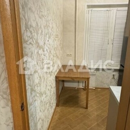 Продажа 2-комн квартиры на вторичном рынке улица Маршала Чуйкова,  д. 7 к3