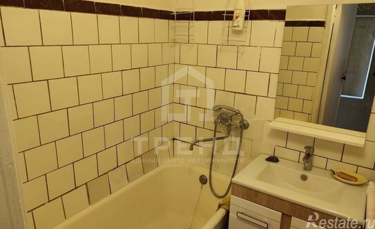 Продажа 2-комн квартиры на вторичном рынке Пушкин г, Алексея Толстого б-р,  д. 34