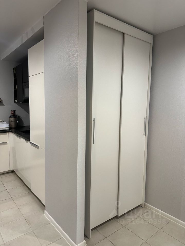 Продажа 2-комн квартиры на вторичном рынке Ясеневая улица, 12к1