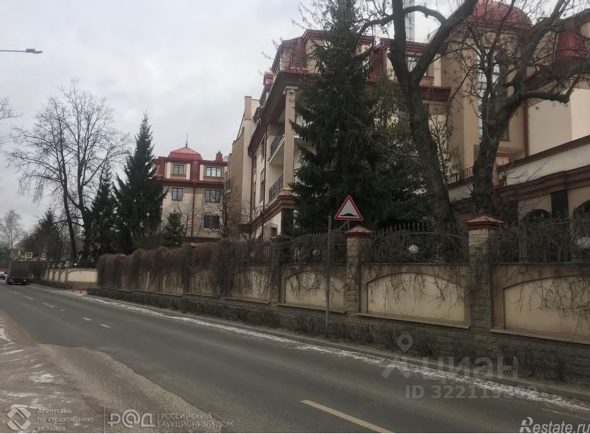 Продажа офиса Озерная Б. ул,  д. 77 литБ