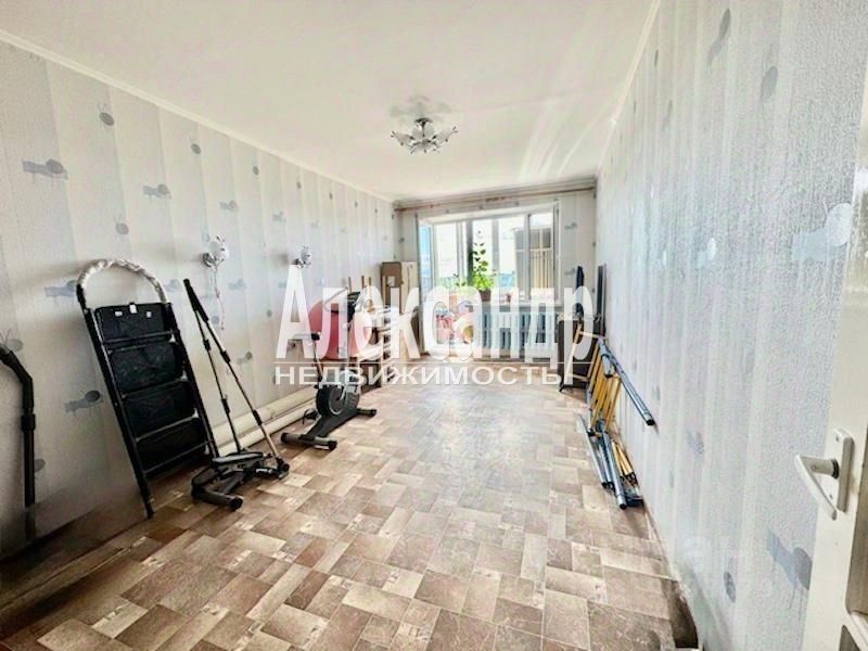 Продажа 3-комн квартиры на вторичном рынке пос. Гончарово, проезд Сиреневый, 18