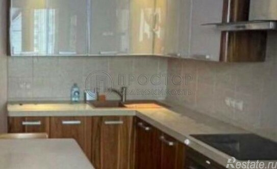 Продажа 3-комн квартиры на вторичном рынке Маршала Савицкого ул,  д. 16