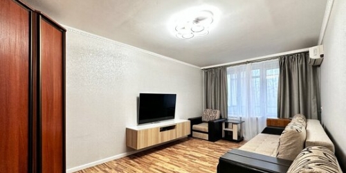 2-комн квартира улица Багрицкого,  д. 51