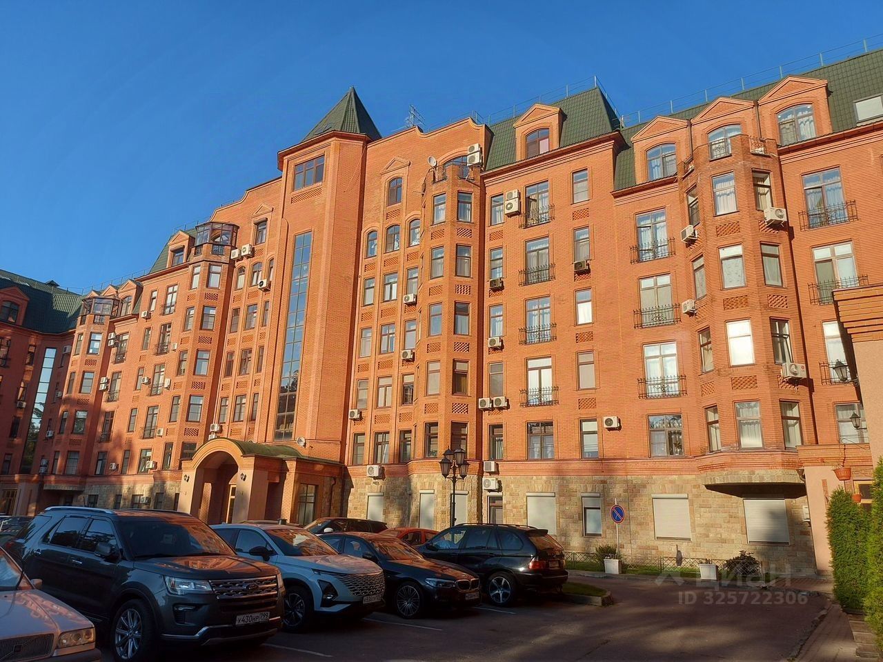 Продажа 5-комн квартиры на вторичном рынке пос. Мечниково, 25