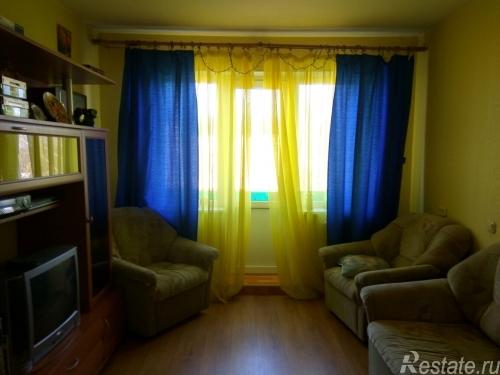 Продажа 3-комн квартиры на вторичном рынке ломоносов улица Александровская,  д. 45