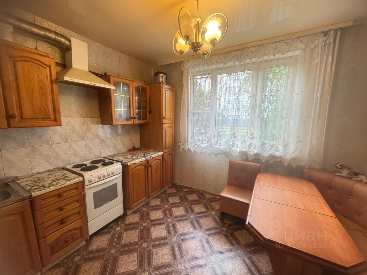 Продажа 3-комн квартиры на вторичном рынке улица Генерала Белобородова, 16