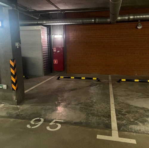 Гараж/парковка улица Берзарина