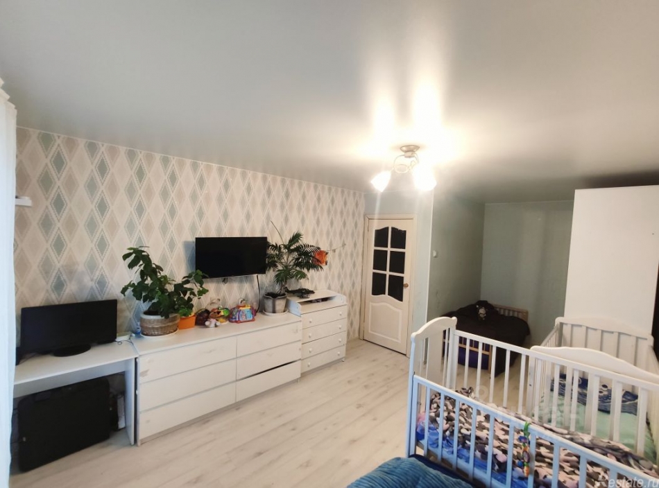 Продажа 1-комн квартиры на вторичном рынке улица Чекистов,  д. 26