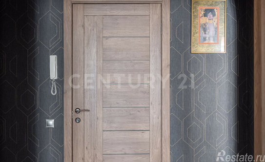 Продажа 1-комн квартиры на вторичном рынке Юбилейный, Малая Комитетская улица,  д. 15