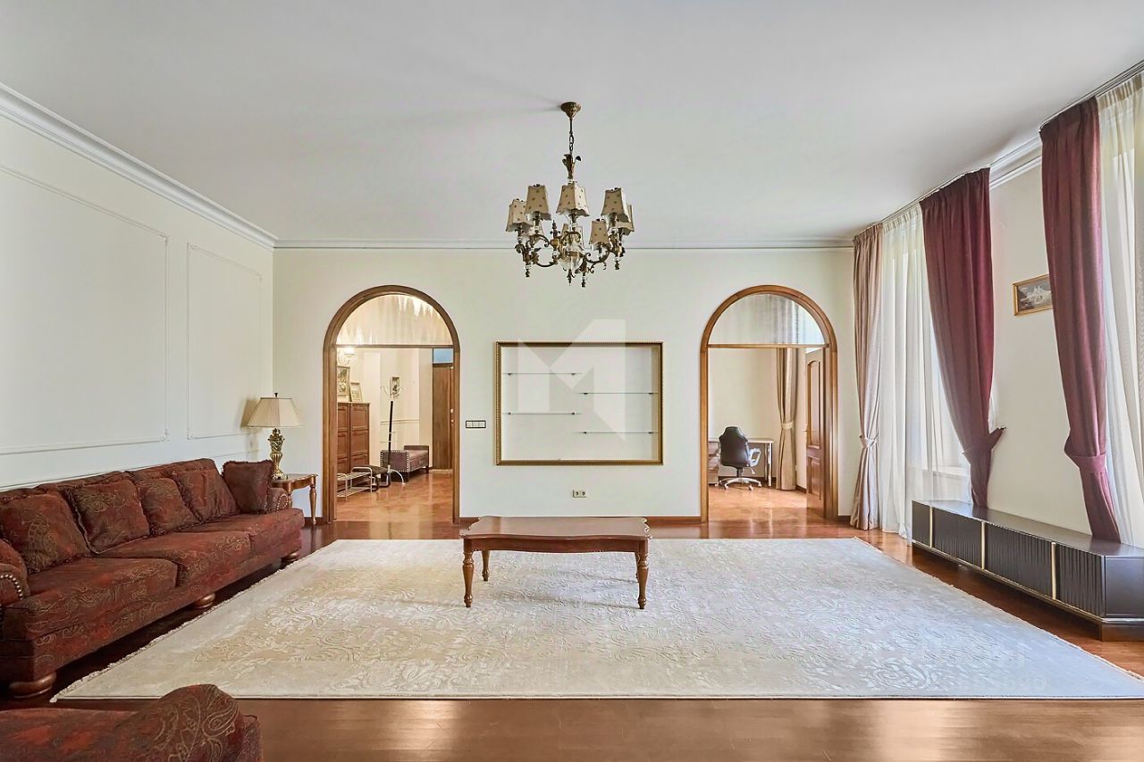Продажа 3-комн квартиры на вторичном рынке улица Покровка,  д. 29