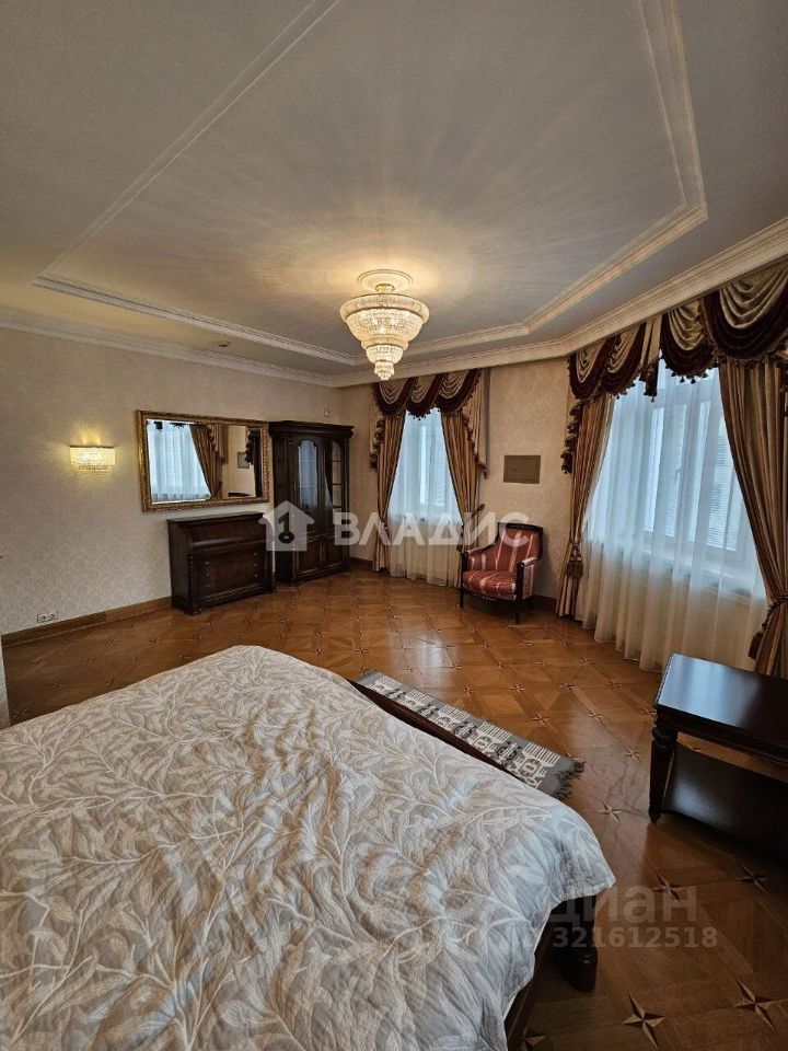 Продажа 4-комн квартиры на вторичном рынке Тверская улица, 28к2