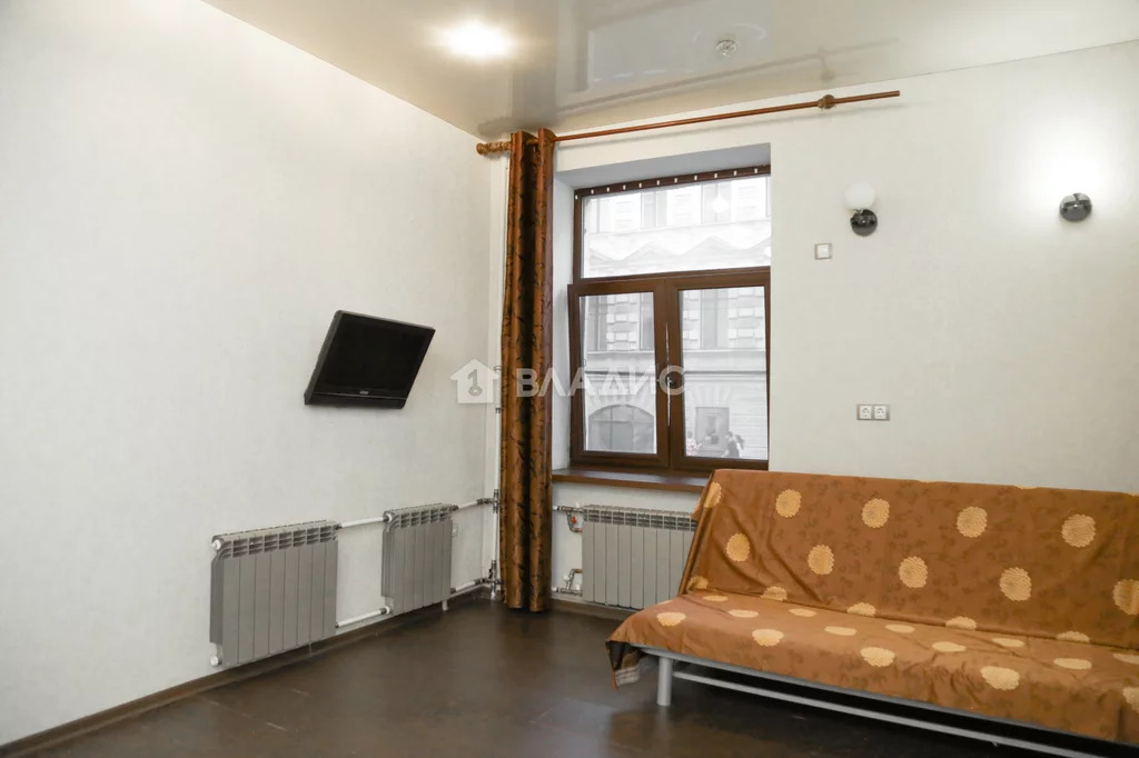 Продажа 2-комн квартиры на вторичном рынке 8-я Советская улица,  д. 27-29