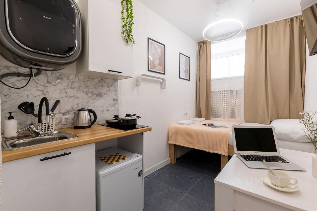 Продажа студии 1-я Васильевского острова линия, 18/2