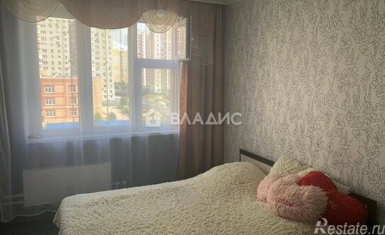 Продажа 3-комн квартиры на вторичном рынке Авиаконструктора Петлякова ул,  д. 11