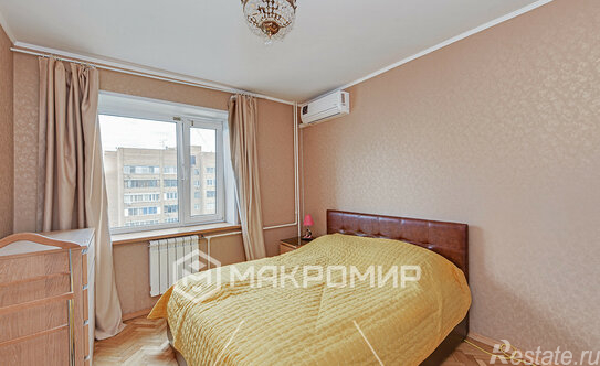 Продажа 3-комн квартиры на вторичном рынке улица Вересаева,  д. 18