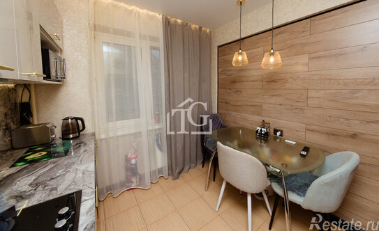 Продажа 3-комн квартиры на вторичном рынке улица Руставели,  д. 20