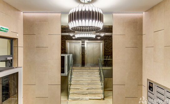 Продажа 4-комн квартиры на вторичном рынке Спортивная улица,  д. 2