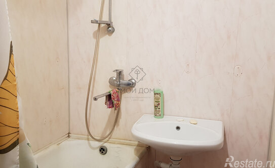 Продажа 2-комн квартиры на вторичном рынке Совхозная улица,  д. 14