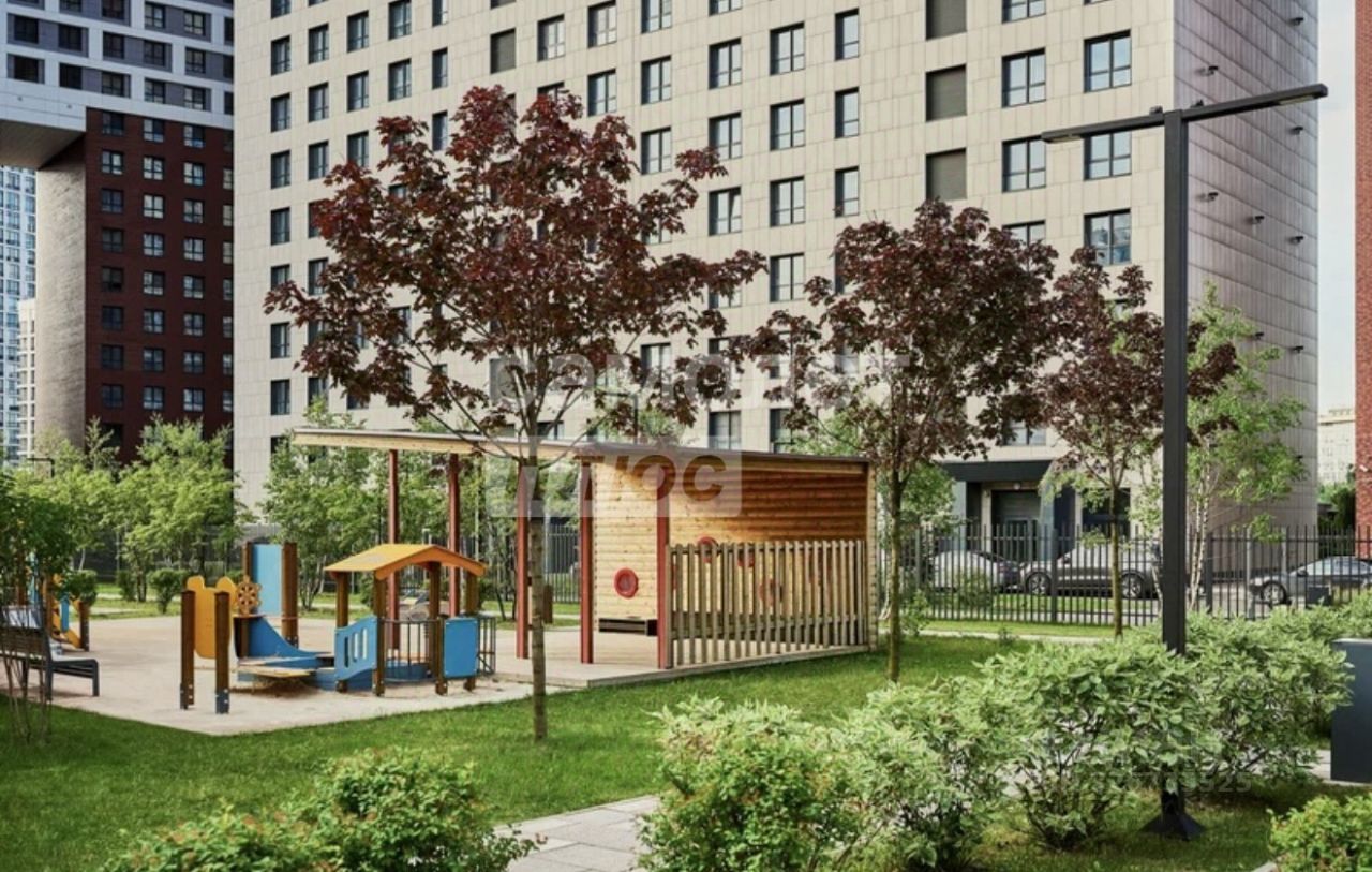 Продажа 1-комн квартиры на вторичном рынке улица Петра Алексеева, 14