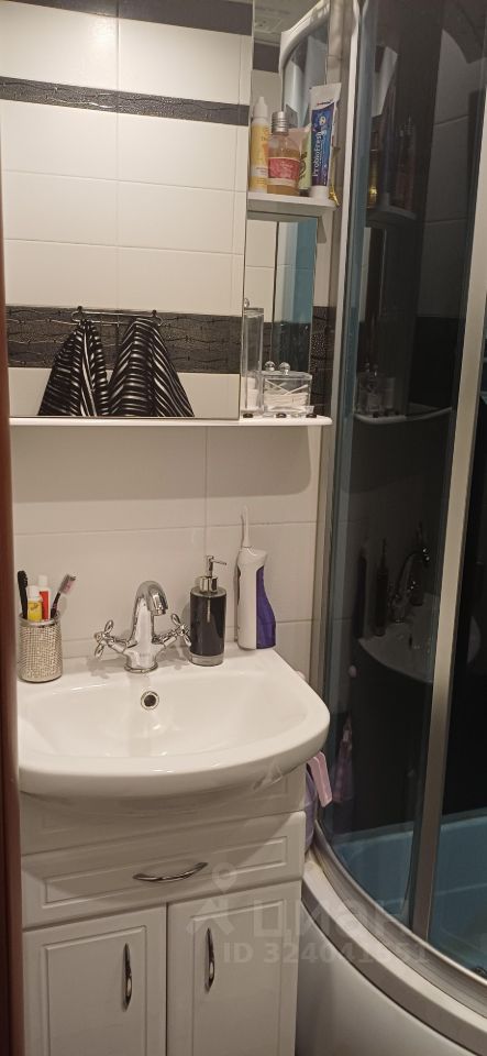 Продажа 1-комн квартиры на вторичном рынке улица Турку, 11к2