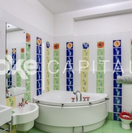 Продажа 6-комн квартиры на вторичном рынке ул Плющиха,  д. 22